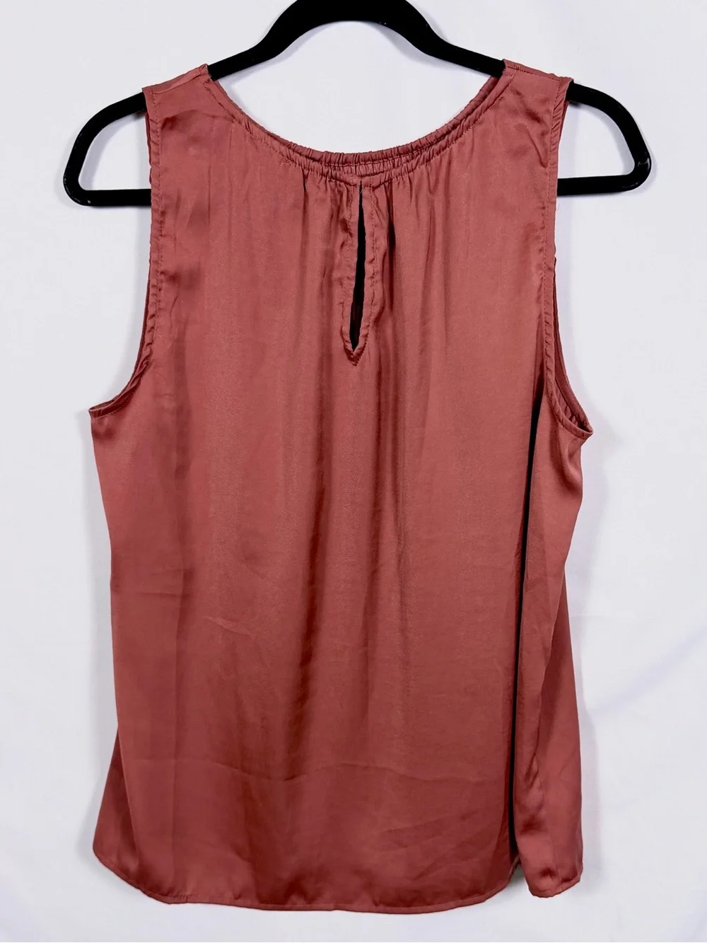 Monday Fun Terracotta Sleeveless Blouse Large Smocked Yoke Keyhole Back